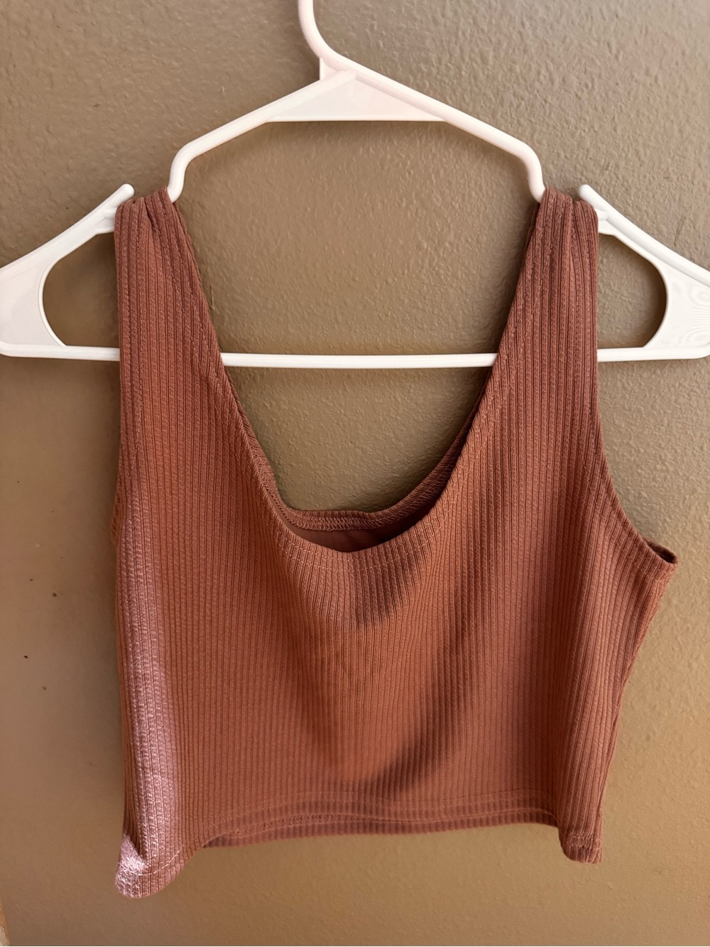 Ribbed Scoop Neck Crop Tank in Rust